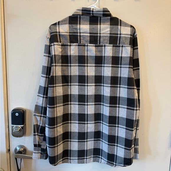 Men's Black and Gray Plaid Stillwater Supply Co. Shirt - Picture 3 of 3
